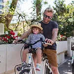 Universal & Homes 3*
