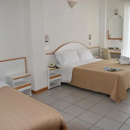 Universal & Homes 3* Cattolica