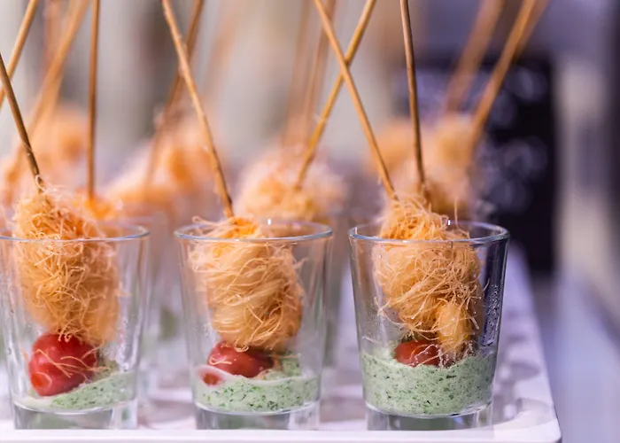 Universal & Homes Hotel 3*