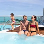 Universal Hotel&homes 3*