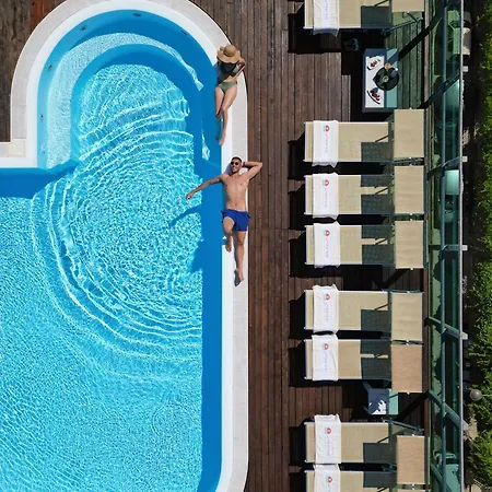 Universal Hotel Cattolica