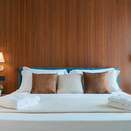 호텔 Universal Hotel & Homes 카톨리카