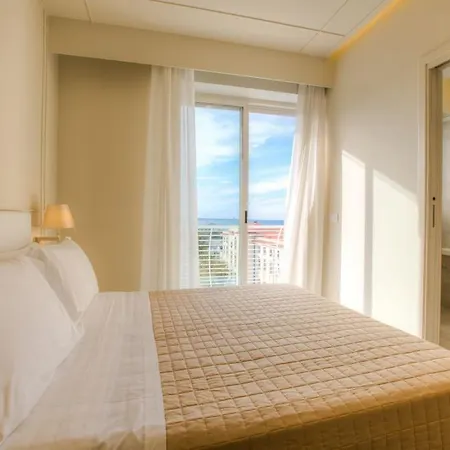 Hotel Universal Cattolica