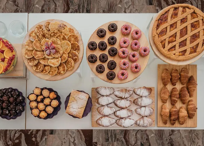 Otel Universal & Homes