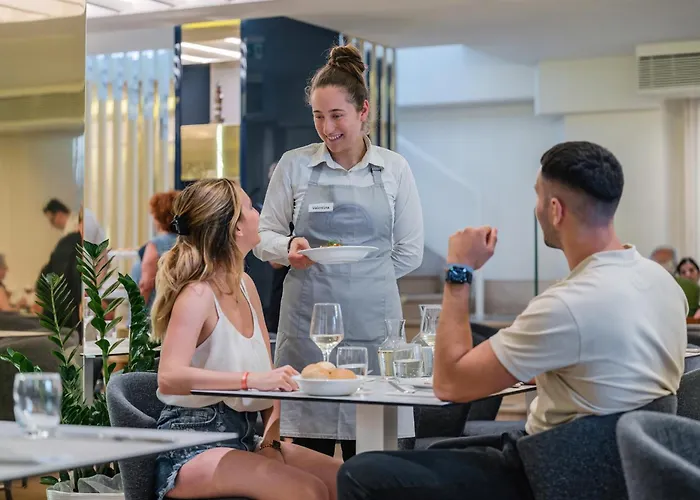 Universal & Homes Otel