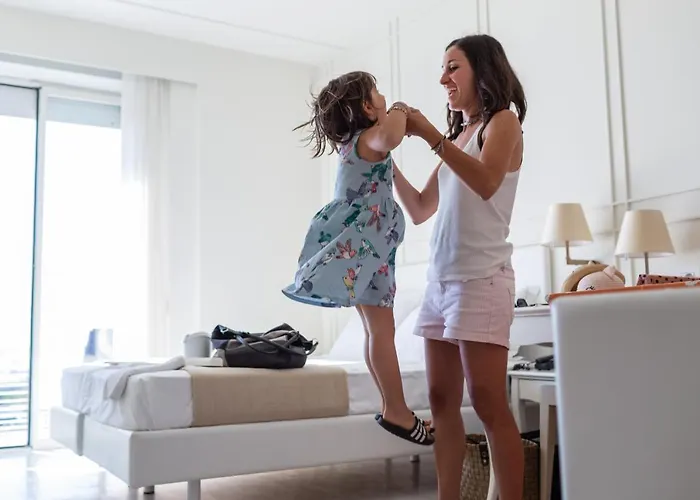 Otel Universal & Homes Cattolica